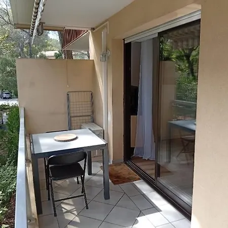 A Deux Pas De La Boulouris St Raphael 公寓