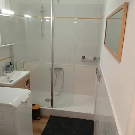 Apartment A Deux Pas De La Boulouris St Raphael