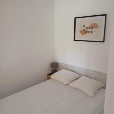 à Deux Pas De La Boulouris St Raphael Appartement *